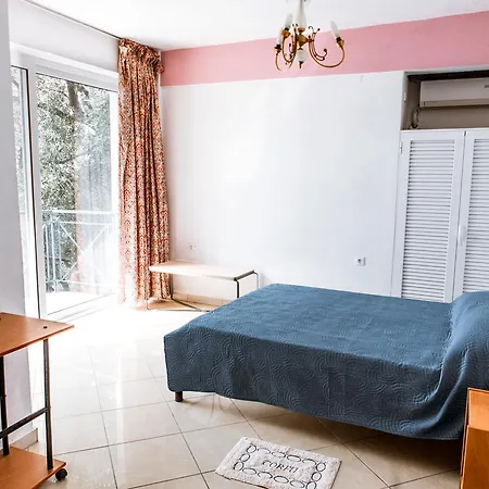 Madalenas Bed and Breakfast *